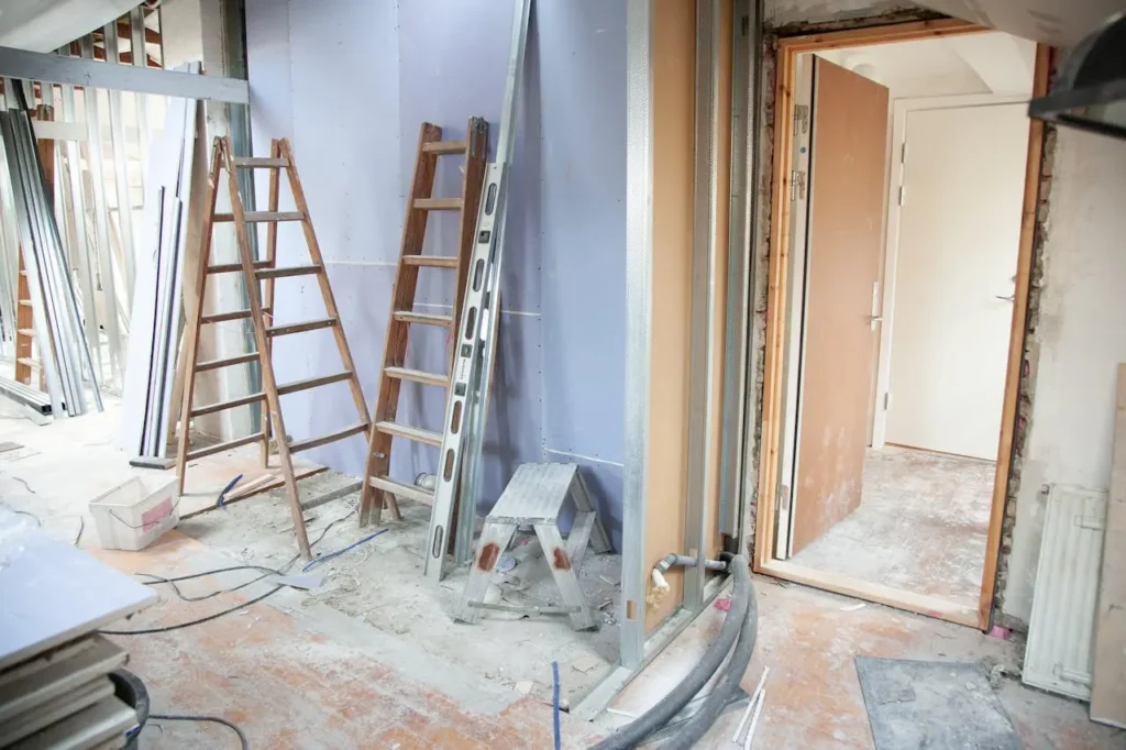 how much would it cost to build a 4 bedroom house from scratch uk